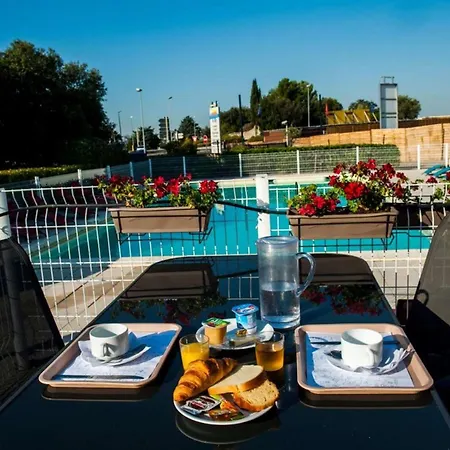 Sure By Western Nimes Est Отель Маргерит