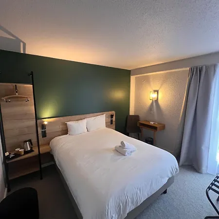 Sure By Western Nimes Est 3*