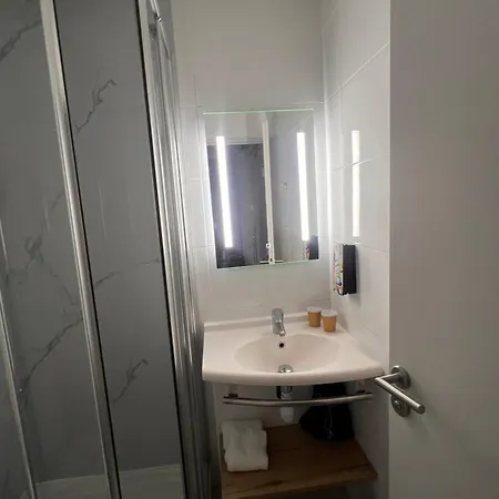 Sure By Western Nimes Est