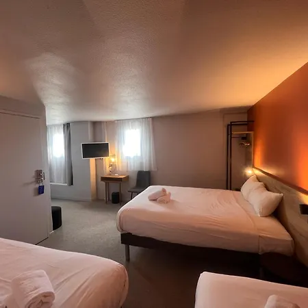 Sure By Western Nimes Est Отель 3*