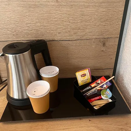 Sure By Western Nimes Est Отель