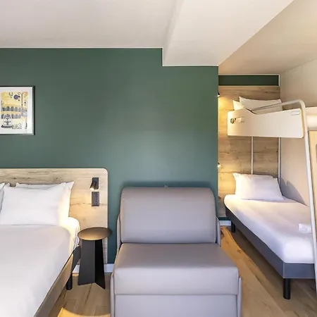 Sure By Western Nimes Est 3*
