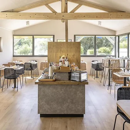 Sure By Western Nimes Est Маргерит