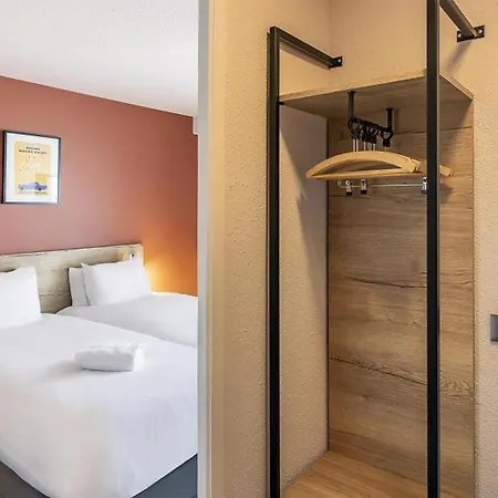 Szálloda Sure By Western Nimes Est 3*