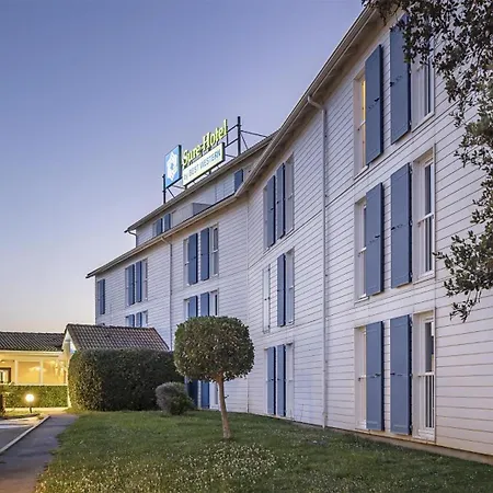 Отель Sure By Western Nimes Est 3*