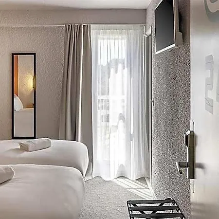 Sure By Western Nimes Est 3*