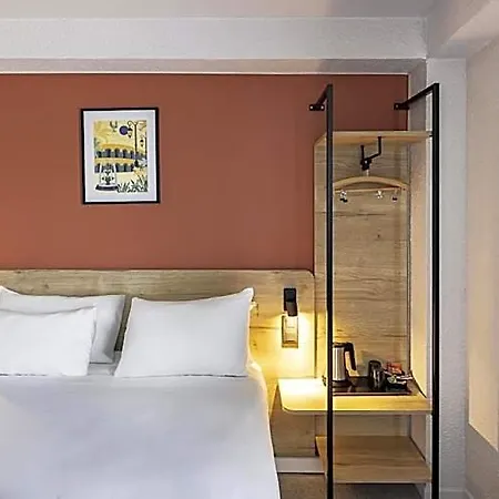 Hotell Sure By Western Nimes Est