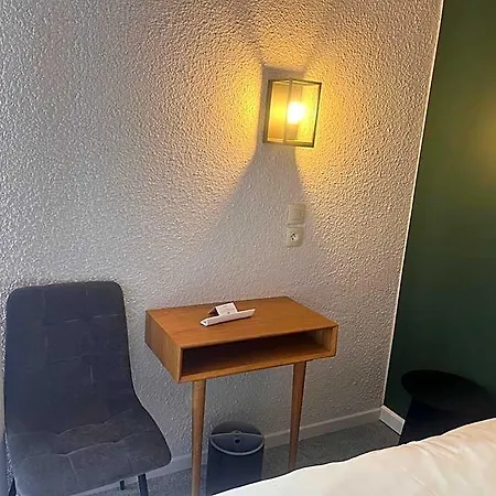 Sure By Western Nimes Est Hotell Marguerittes