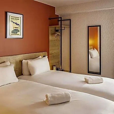 Sure By Western Nimes Est Hotell Marguerittes