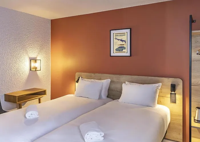 Sure By Western Nimes Est 3* مارغيريتيس